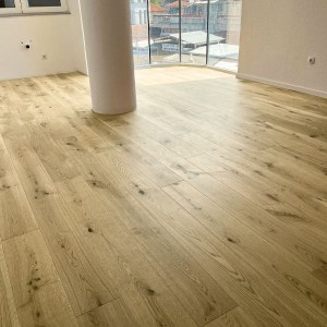 PARQUET PREFINITO - LEGNO ROVERE WHITE GOLD - LISTONE GRANDE-2